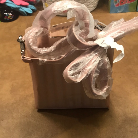 NWT Steve Madden blush crossbody. - Picture 1 of 6